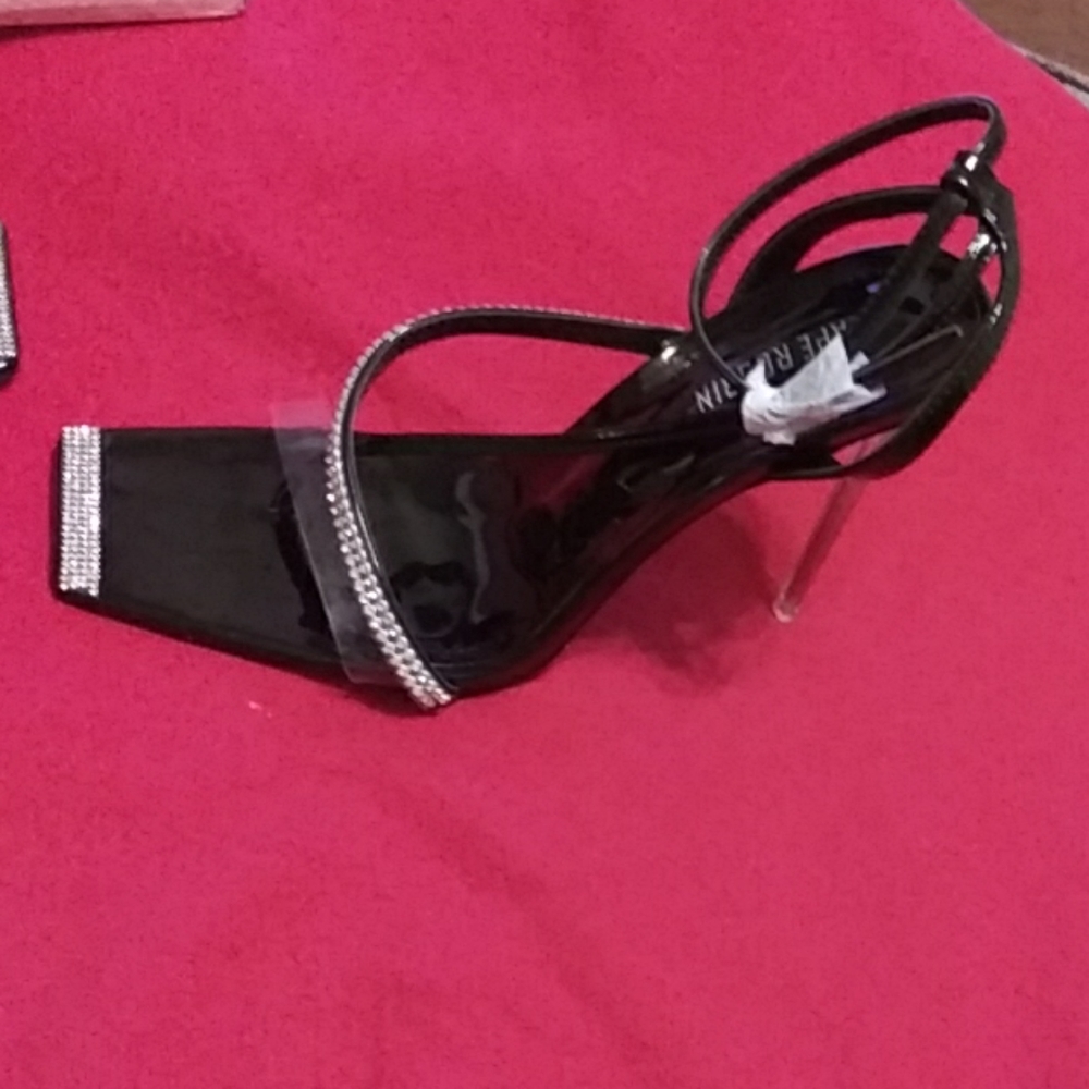 Black strap rhinestone